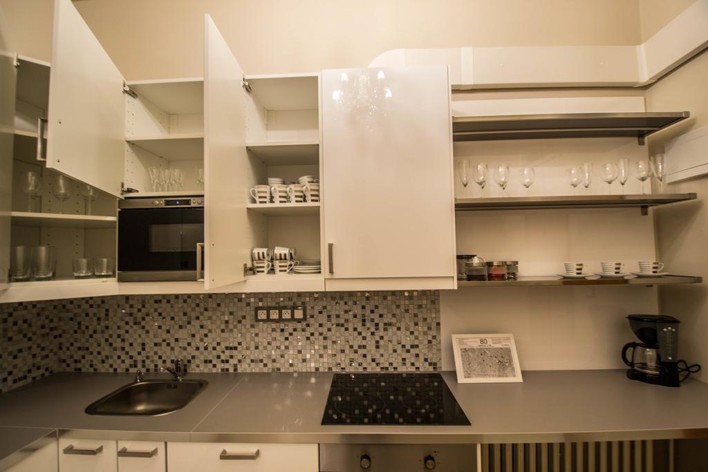 4Bdr Historical Spirit Apt By Ruterra Prague Exterior photo